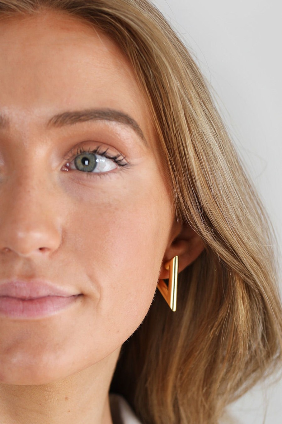 Tilbehor Jane Kønig | Chunky Bermuda Triangel Earring Gold