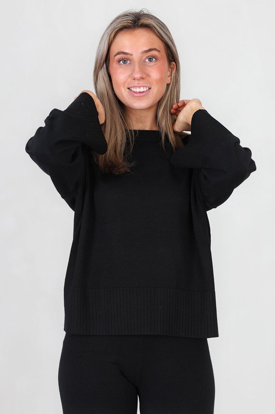 Klaer Moss | Odanna Rachelle Pullover Black