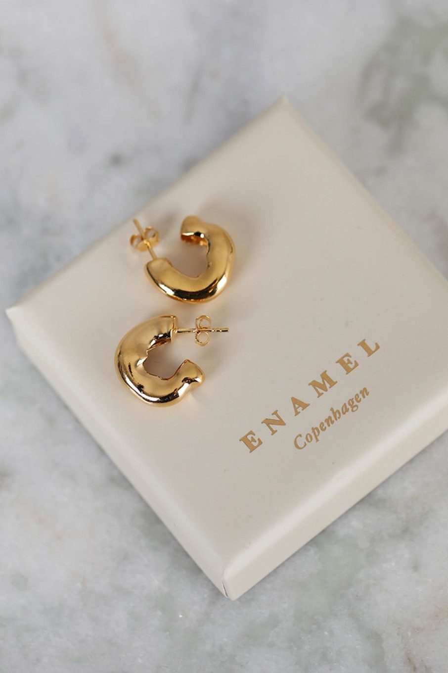 Tilbehor Enamel Copenhagen | Gianna Hoops Gold