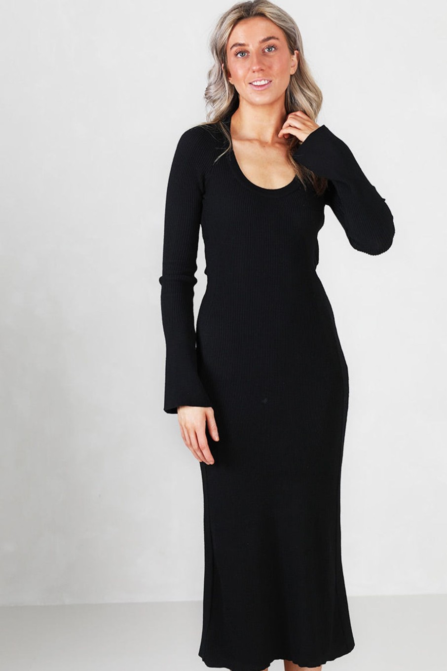 Klaer Norr | Sherry Flared Knit Dress Black