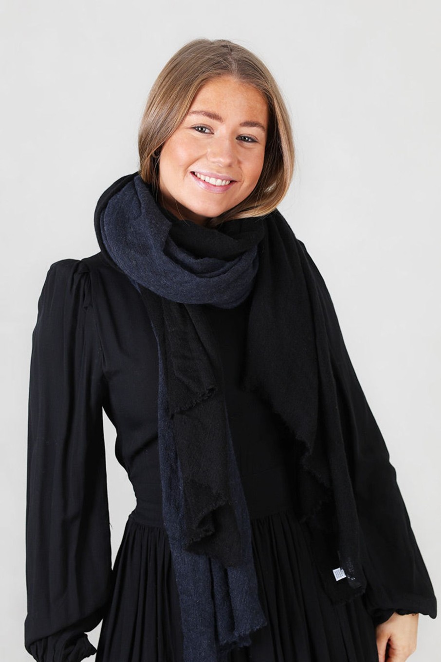 Tilbehor Natura Cashmere | Luxury Scarf Milano Black