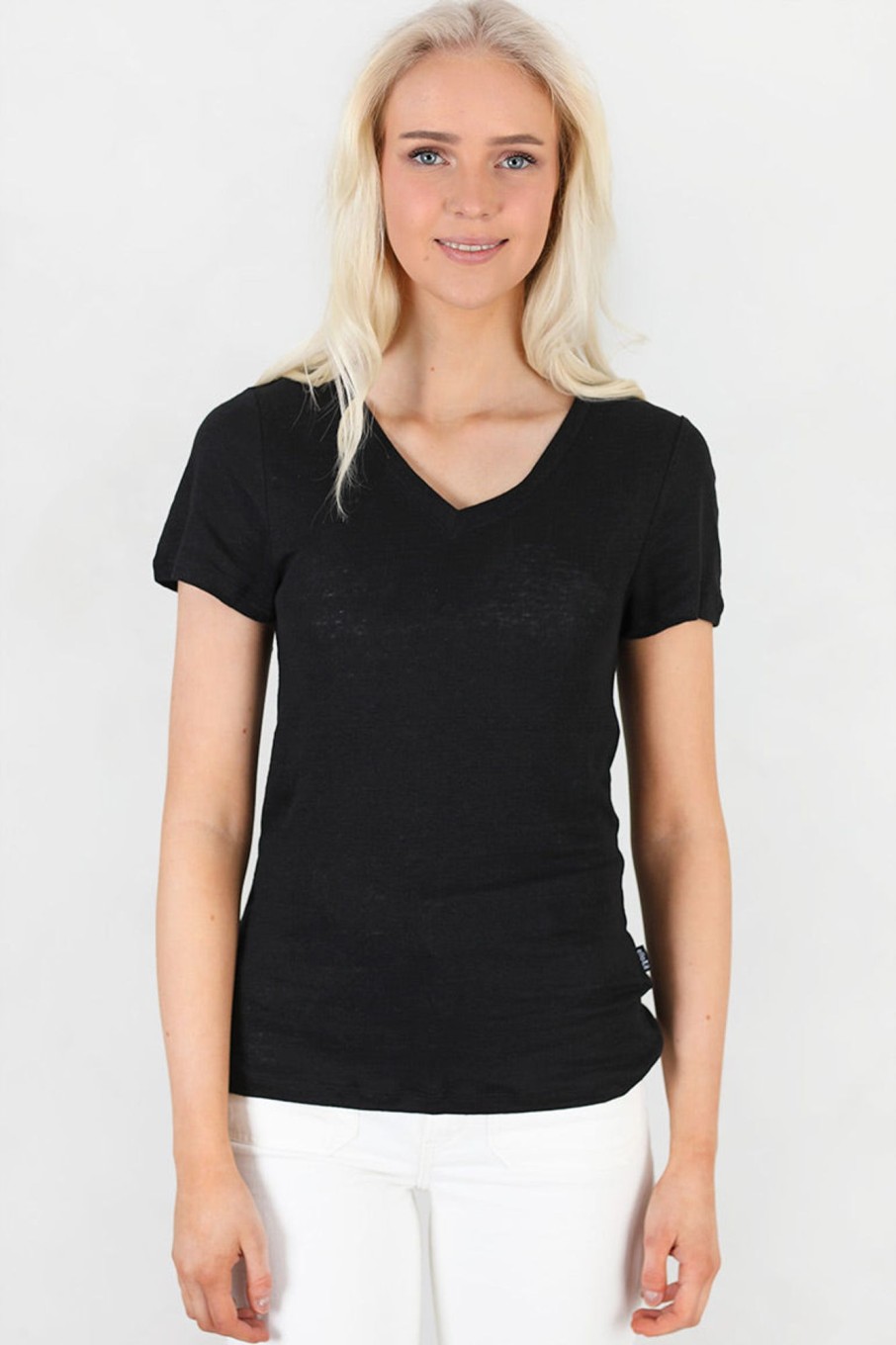 Klaer Ella u0026 il | Alethe Linen Tee Black