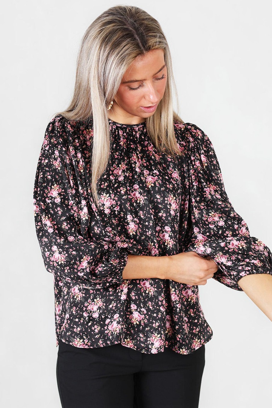 Klaer ByTiMo | Crepe Satin Blouse Flower Petals