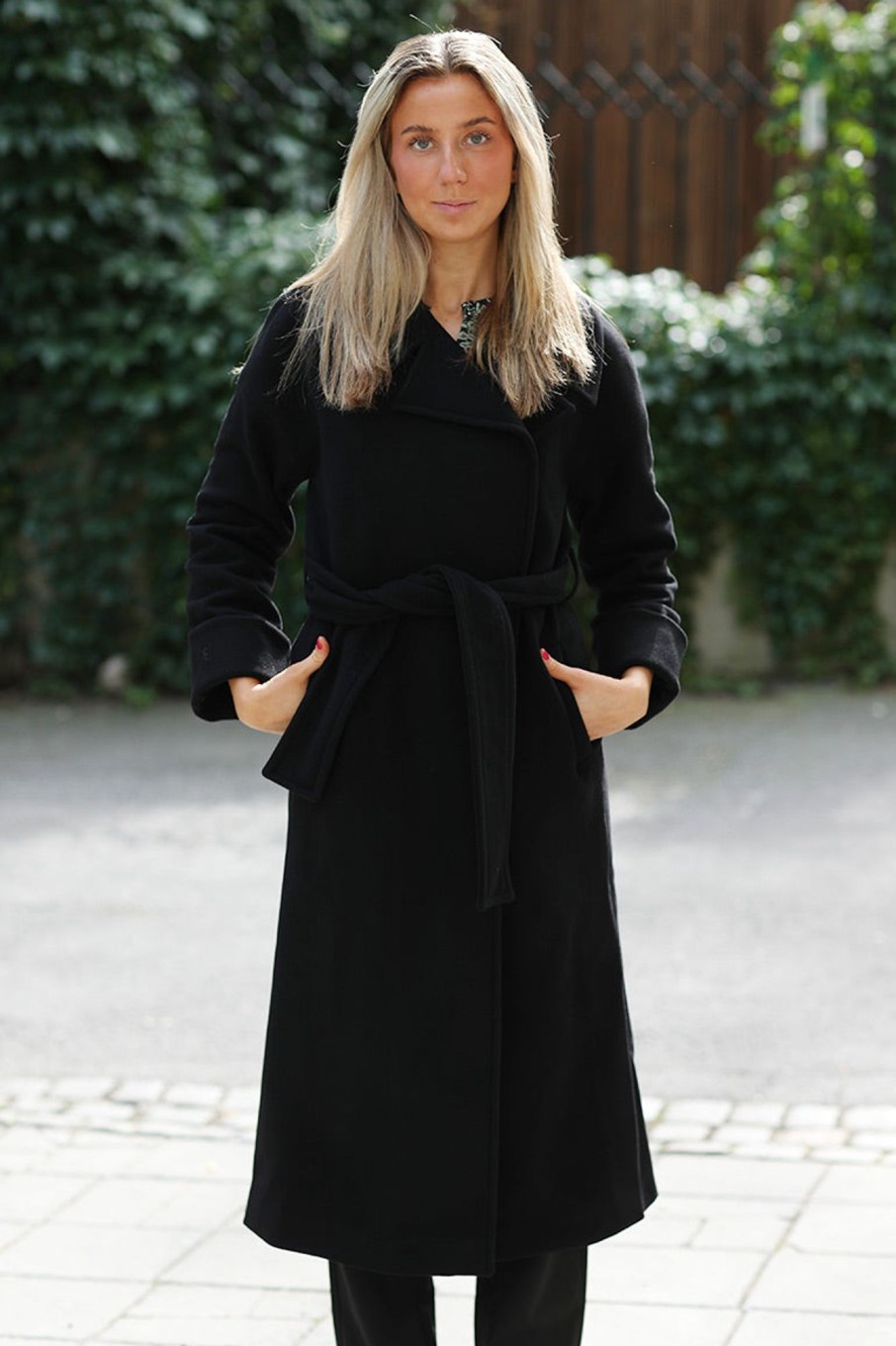 Klaer Ella u0026 il | Adele Coat Black