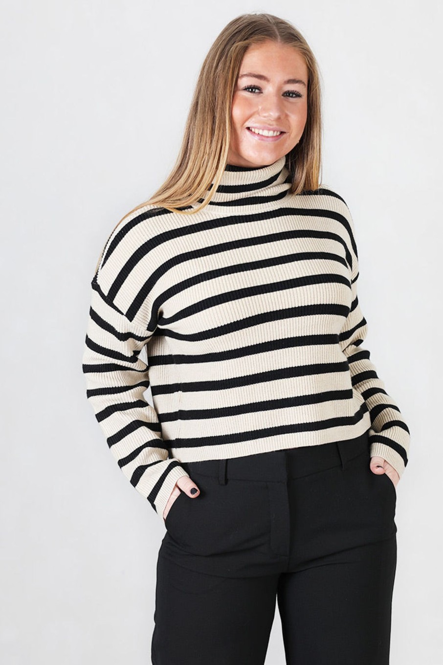 Klaer Moss | Marthea Rachelle R Pullover F Of Rye/ Black