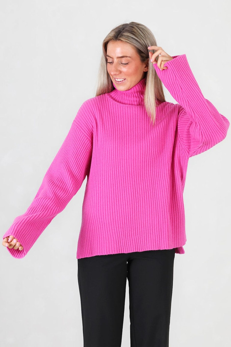 Klaer Minimum | Ellens Sweater Fuchsia