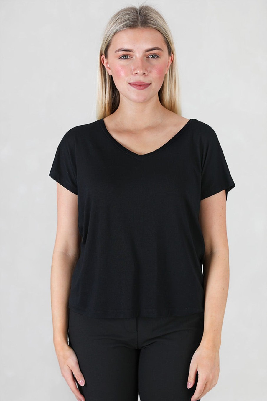 Klaer Arnie Says | Nica Viscose Top Black